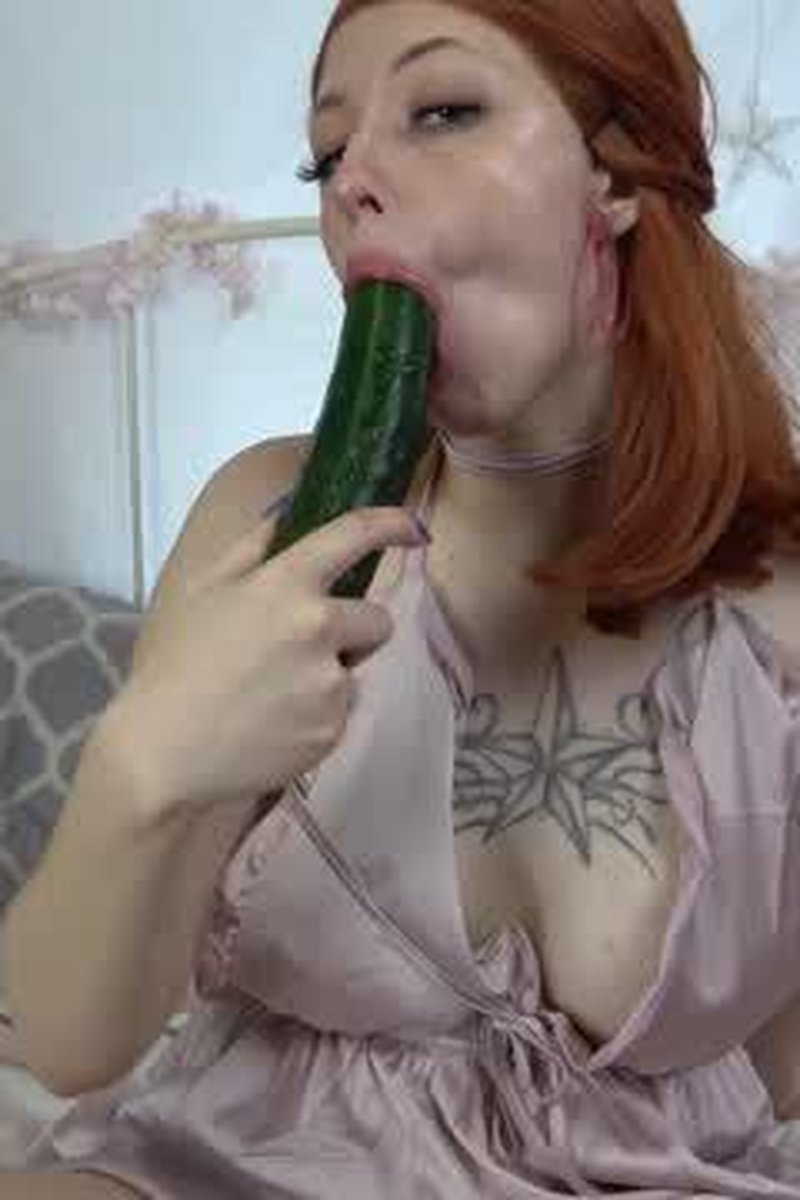 Cucumber(Part Two) - Screenshot 1 of 4 - Babes