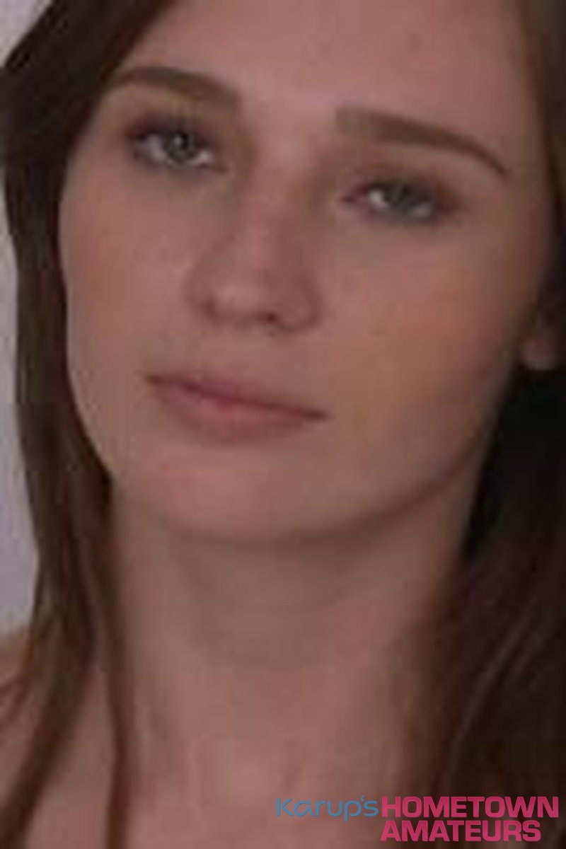 Emma - Screenshot 1 of 4 - Emma Ryder