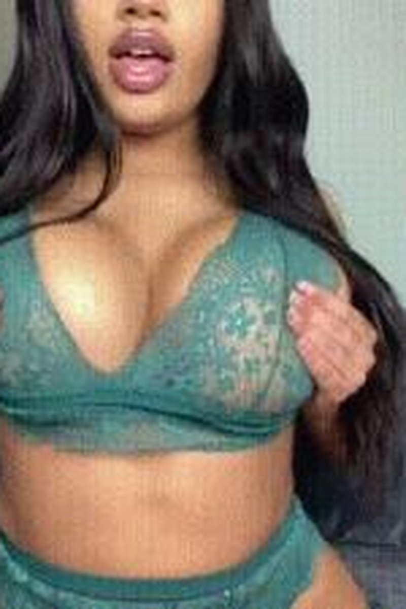 Leave Her - Screenshot 1 of 4 - Ass Fetish