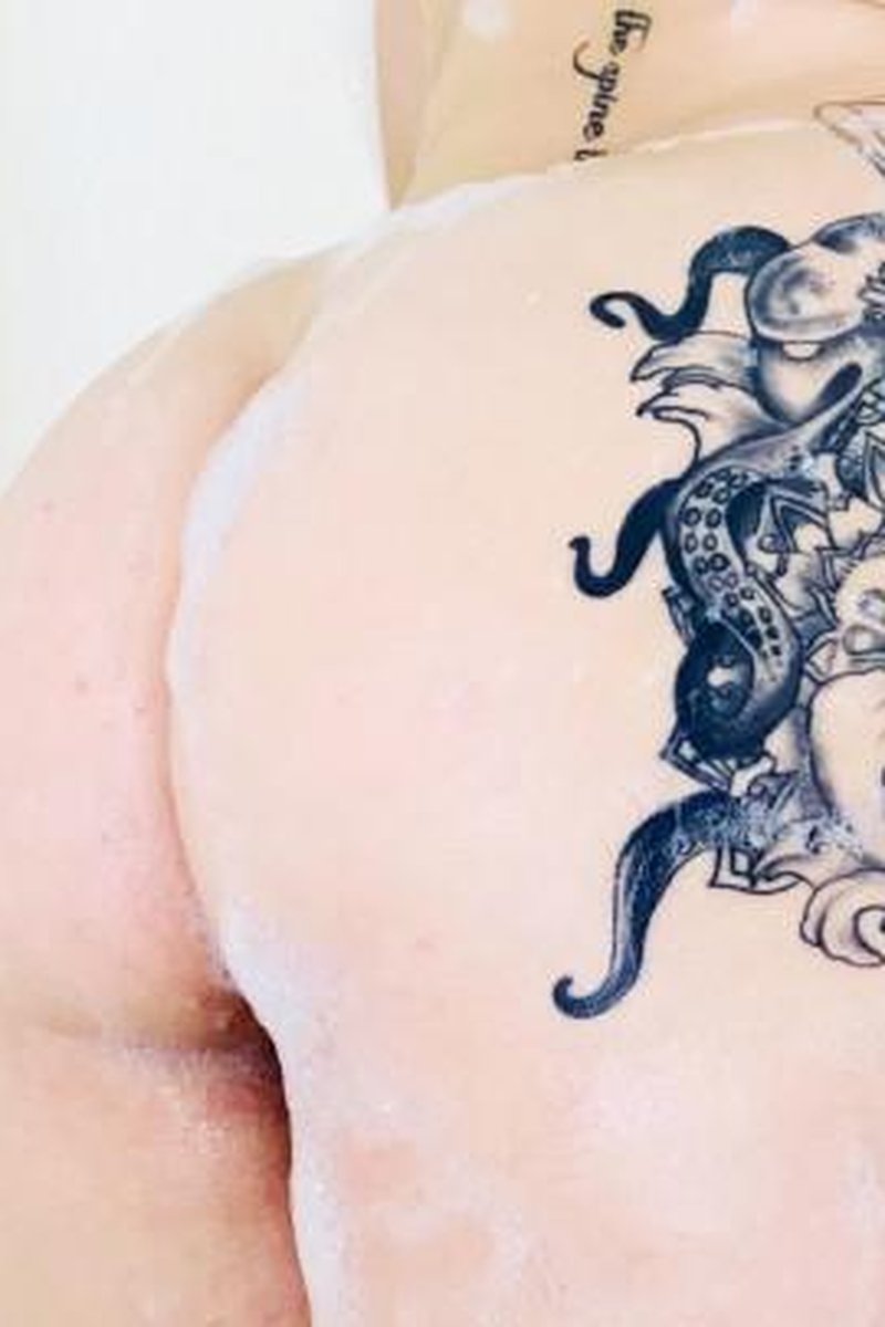 Bubble Bath - Screenshot 1 of 4 - Big Ass