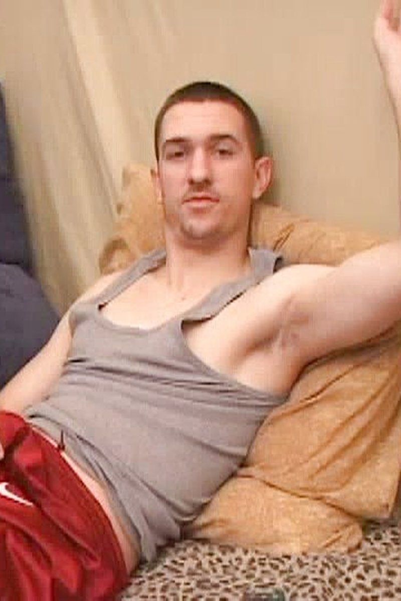 Scruffy Jock Casper Cox Jerks Off in Solo Masturbation Session - Screenshot 1 of 4 - Caucasian