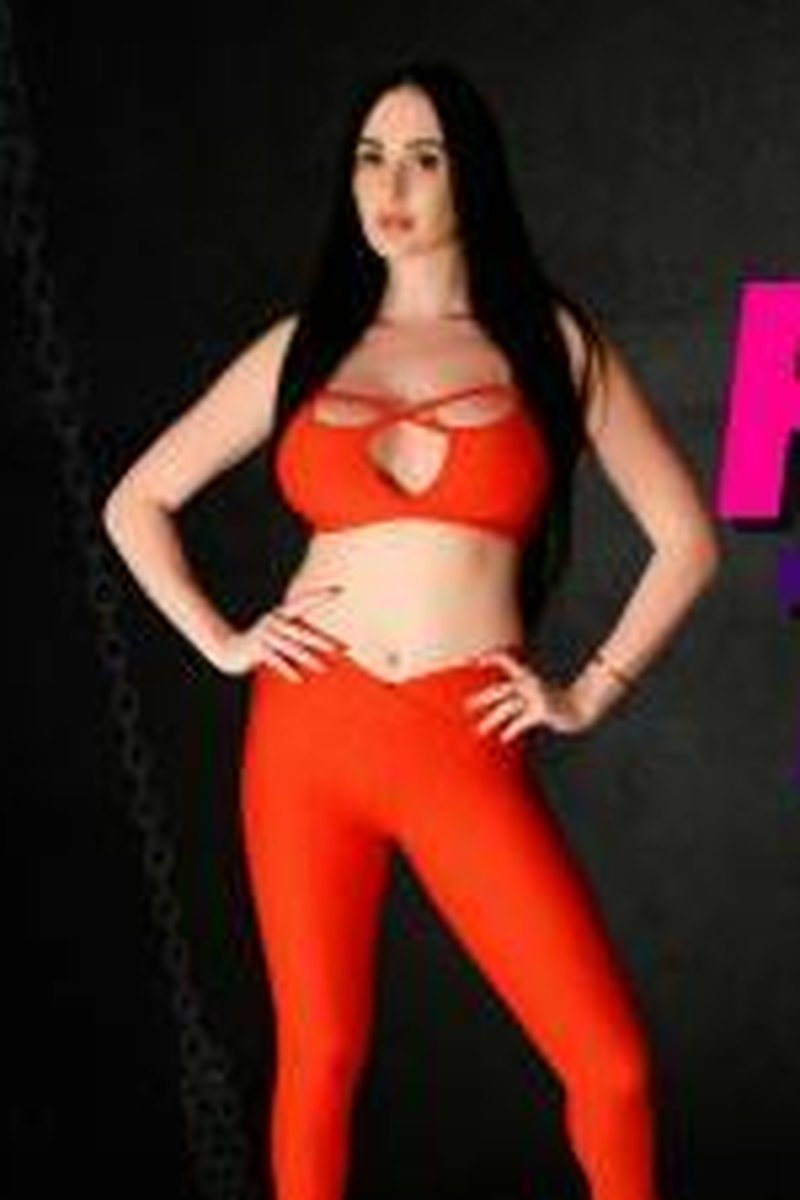 Post Gym Trample - Screenshot 1 of 4 - Cock Trample