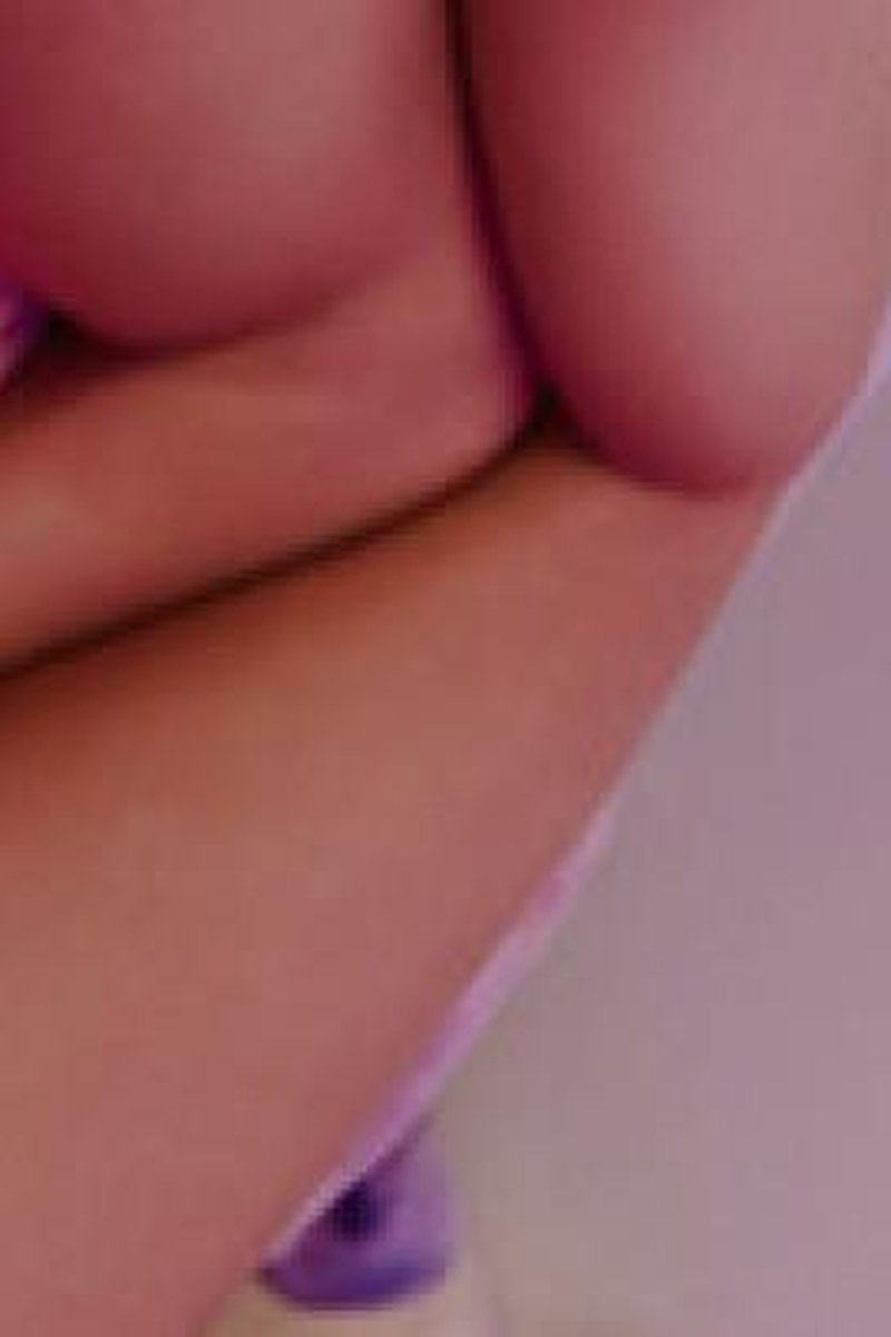 How Is This Angle - Screenshot 1 of 4 - Hairless Pussy