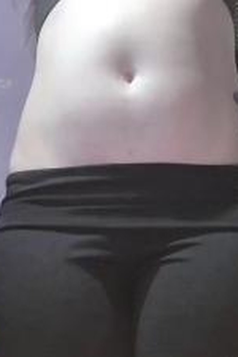 Farting Compilation - Screenshot 1 of 4 - Belly Fetish