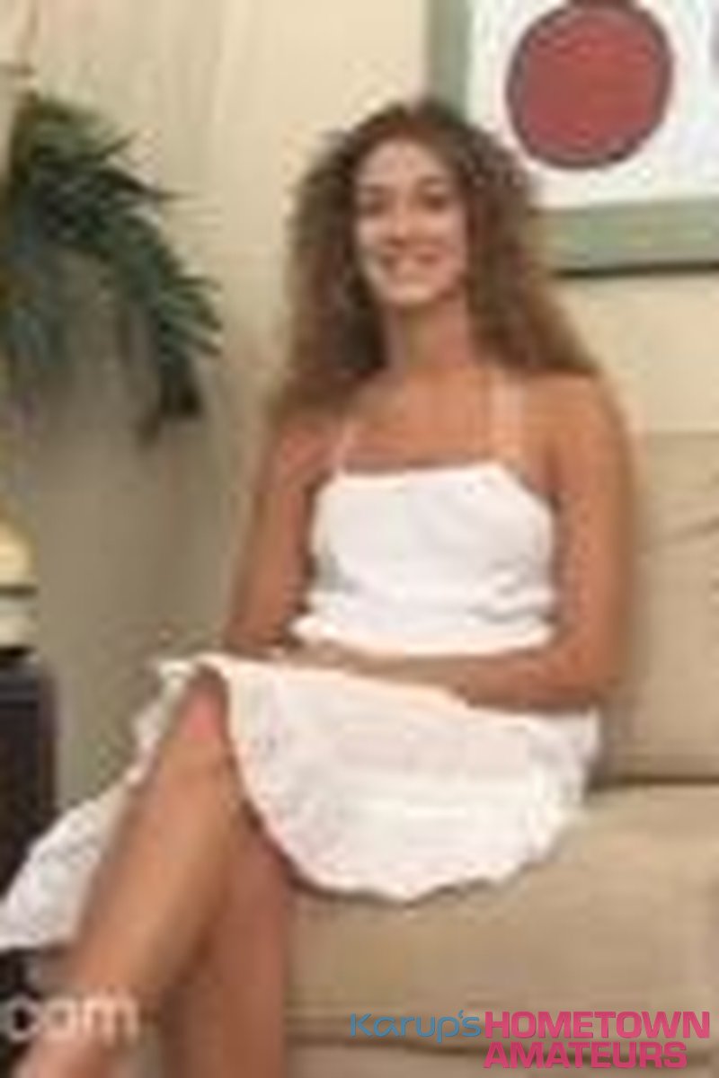 Arissa - Screenshot 1 of 4 - Arissa Kiss