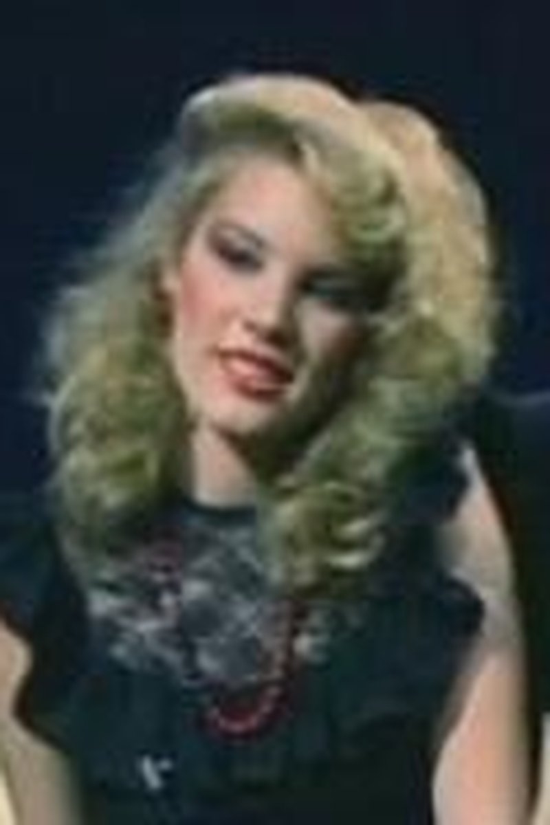 Shauna Grant Interview - Screenshot 1 of 4 - Blond Hair