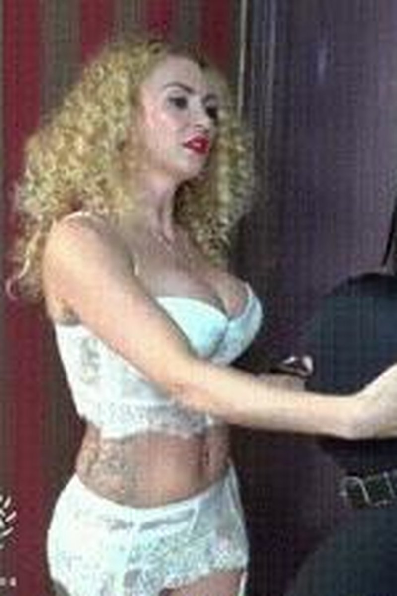 Envy - Screenshot 1 of 4 - Blonde Hair (Female)