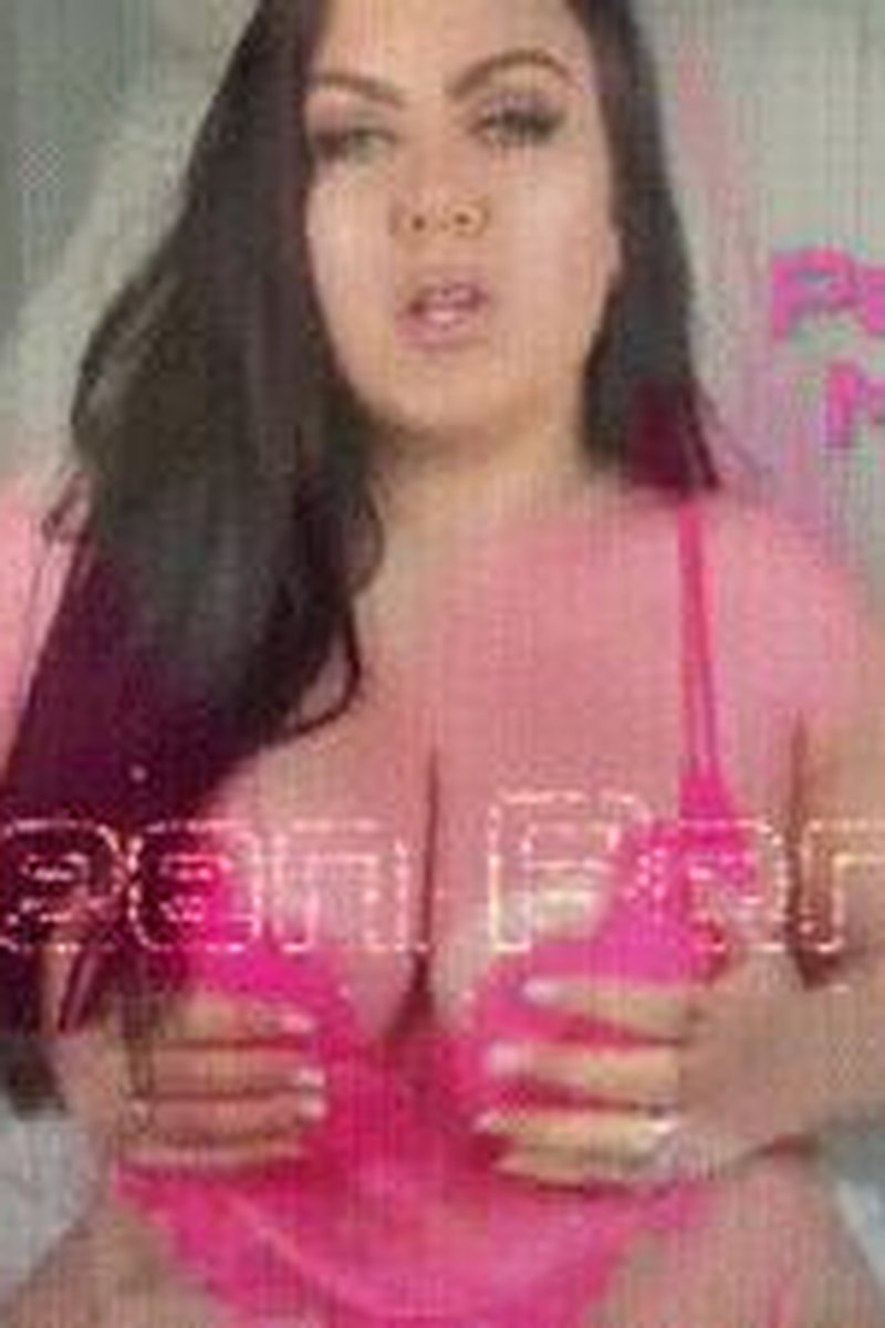 Pengeslave Mesmerize - Screenshot 1 of 4 - Big Tits
