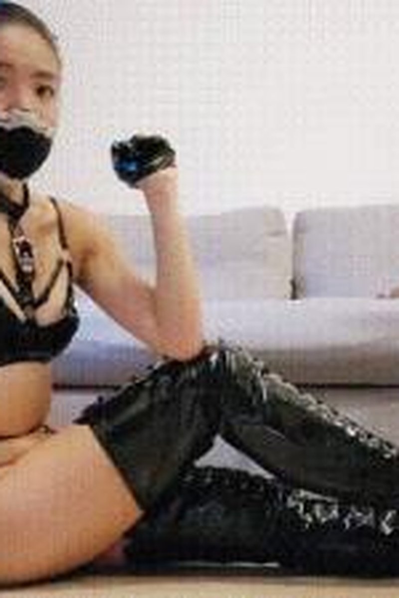 Boot Slave Chastity Contract - Screenshot 1 of 4 - Asian