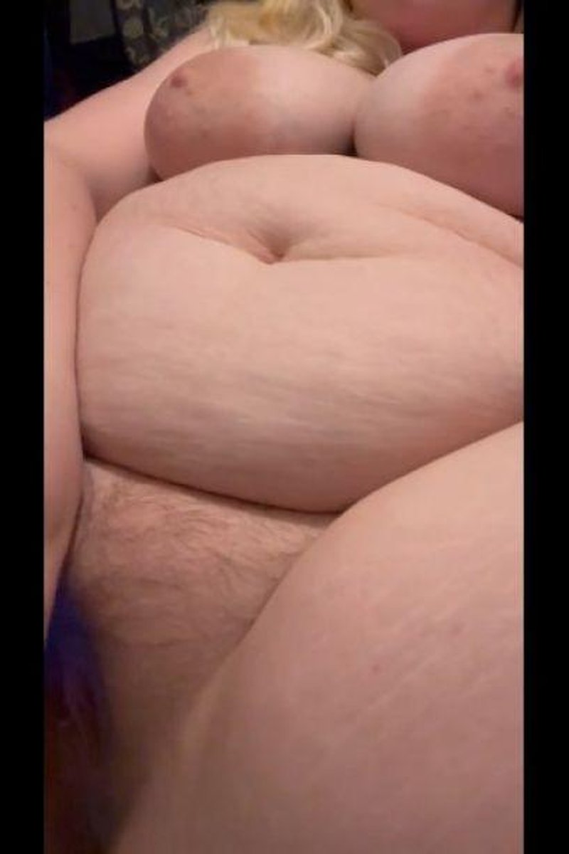 Upclose Vibrator - Screenshot 1 of 4 - BBW