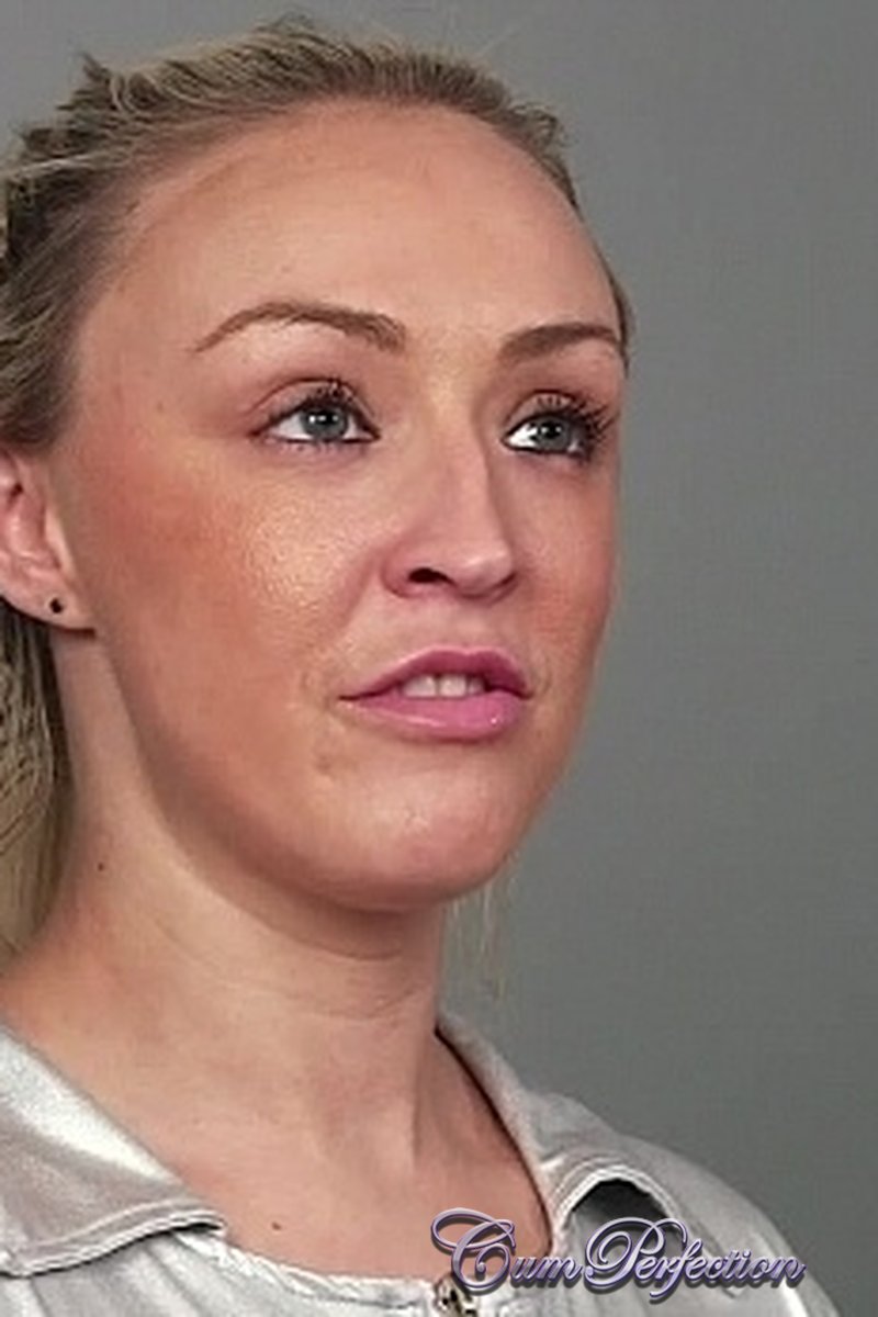 Alien Facial - Screenshot 1 of 4 - Blond Hair