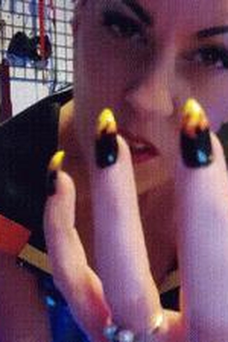 Sharp Flame Nails - Screenshot 1 of 4 - Femdom