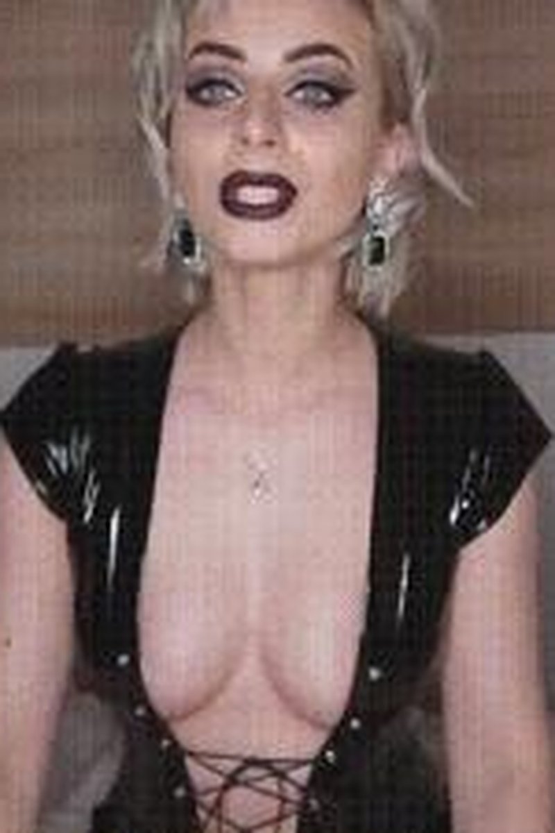 Virgin Boy E-Stimulation - Screenshot 1 of 4 - Breast Play
