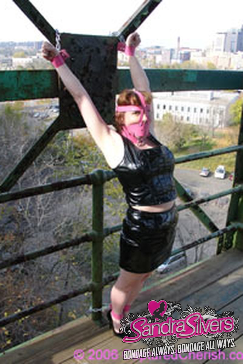 655 Cherish - Screenshot 1 of 4 - Bondage