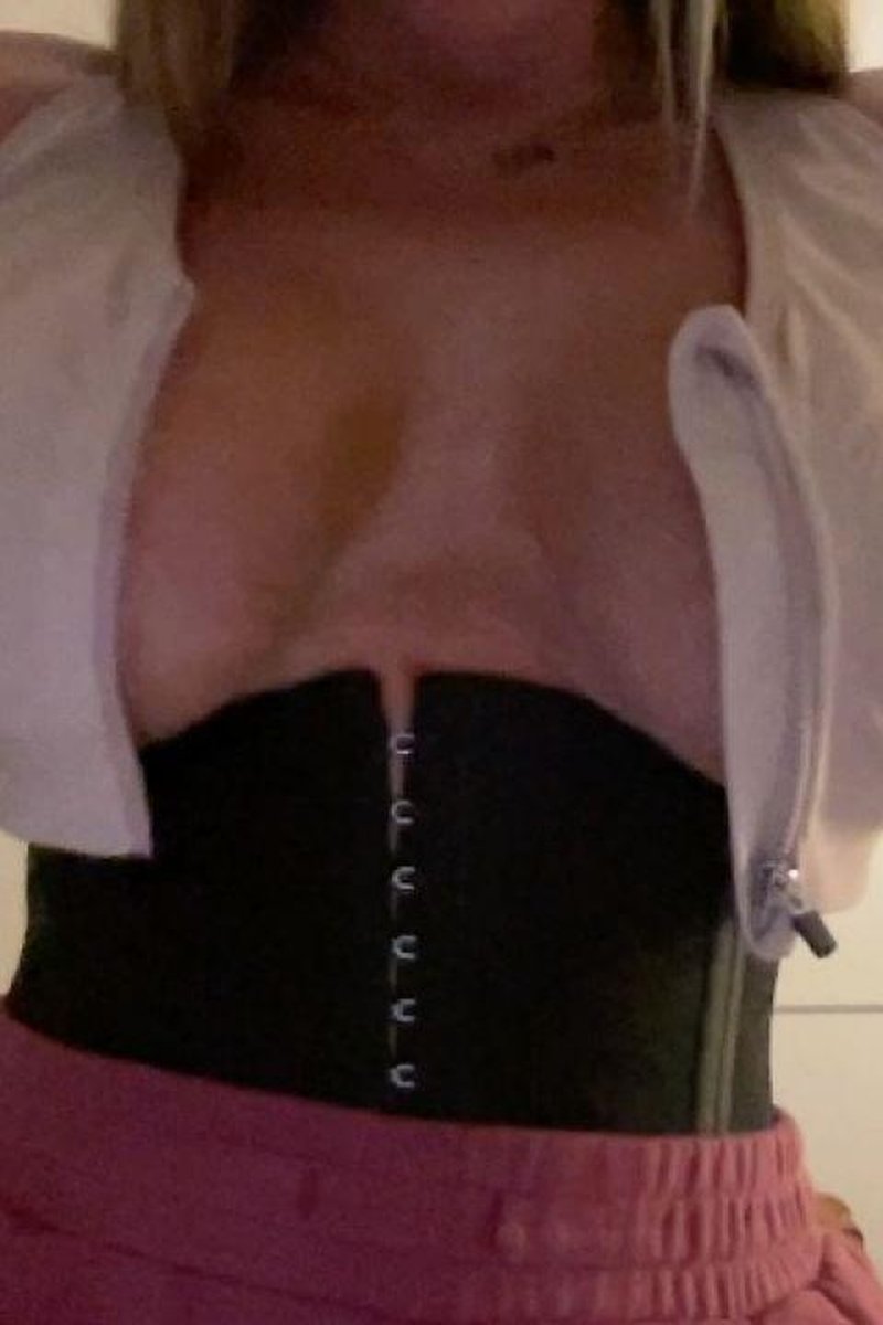 Bicep Flex - Screenshot 1 of 4 - Bicep Curls