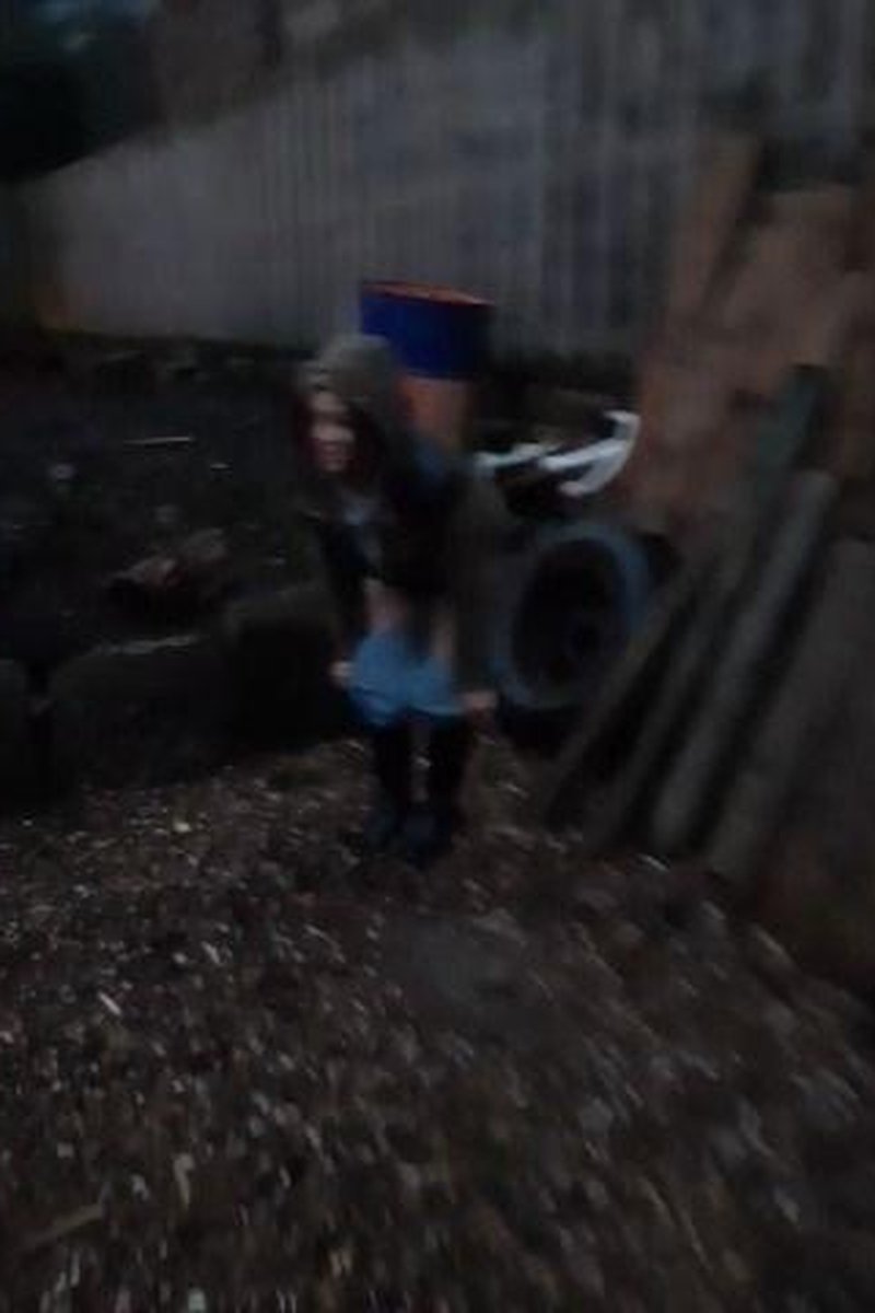 Garden Shower - Screenshot 1 of 4 - Fetish