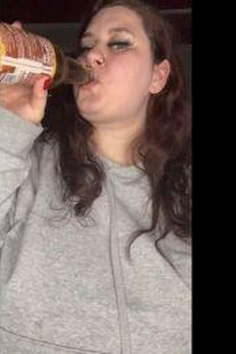 Goddess Burps - Screenshot 1 of 4 - BBW