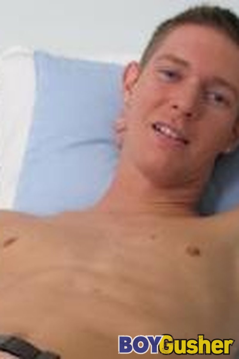 Derek - Screenshot 1 of 4 - Gay