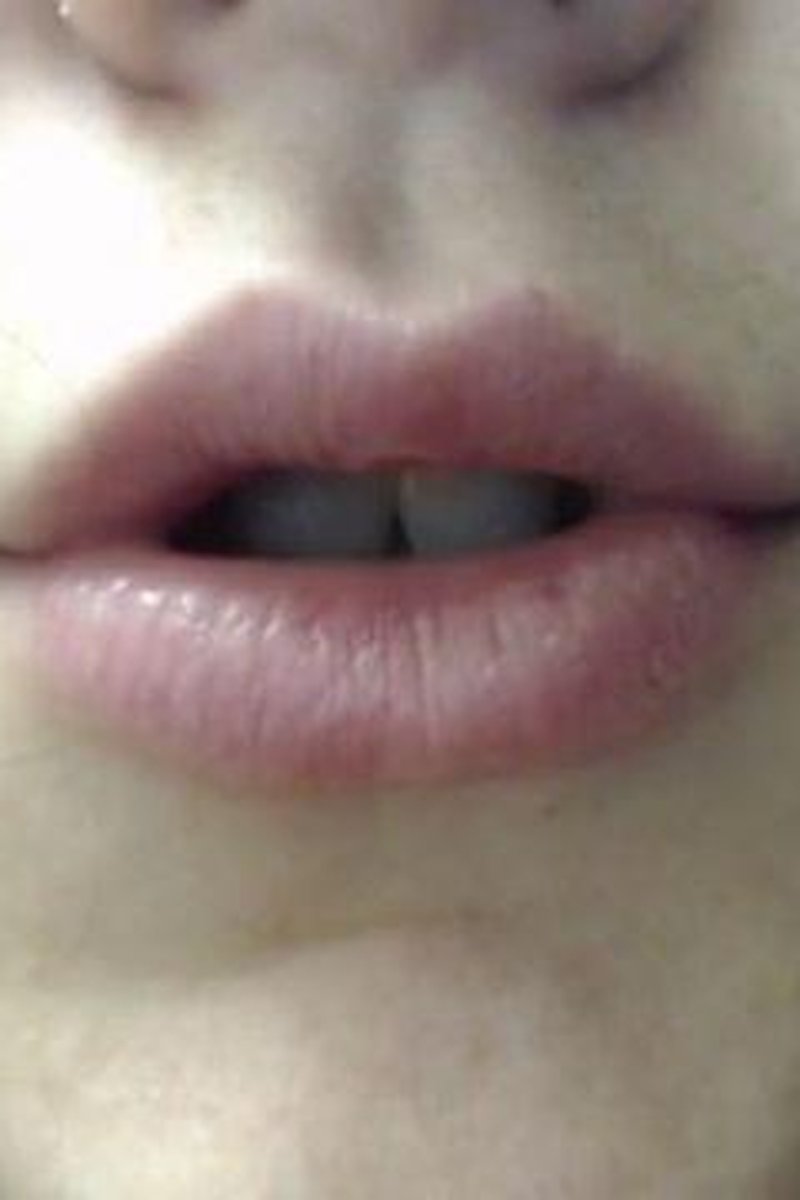Deep Throat Gagging - Screenshot 1 of 4 - Close Up