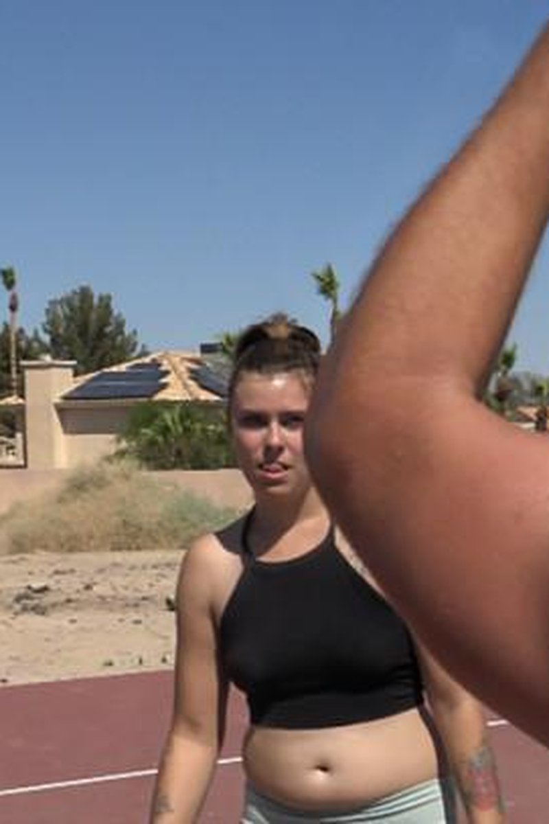 S4 E2 - Workout For Couples - Screenshot 1 of 4 - Couple