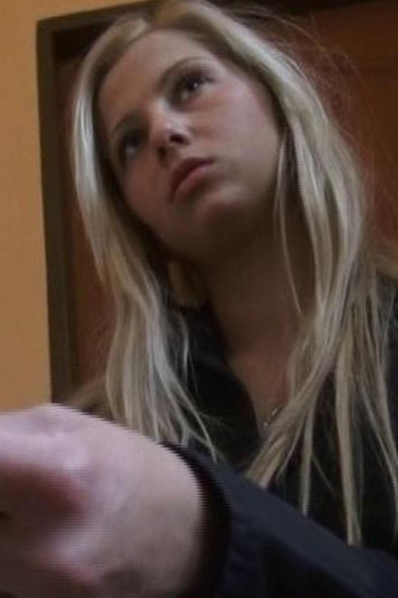 Anna Kournikova? - Screenshot 1 of 4 - European