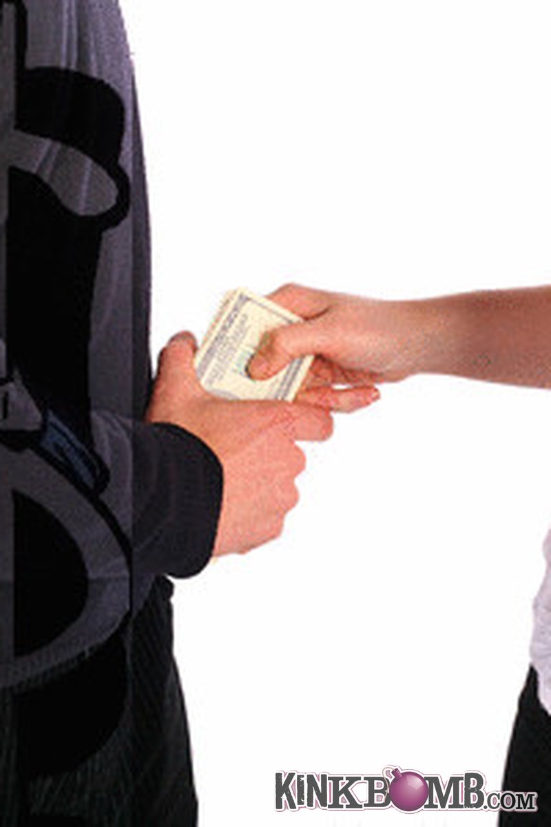 Angels Financial Humiliation: Hard Wallets - Mp3 H******S - Screenshot 1 of 4 - Bitch