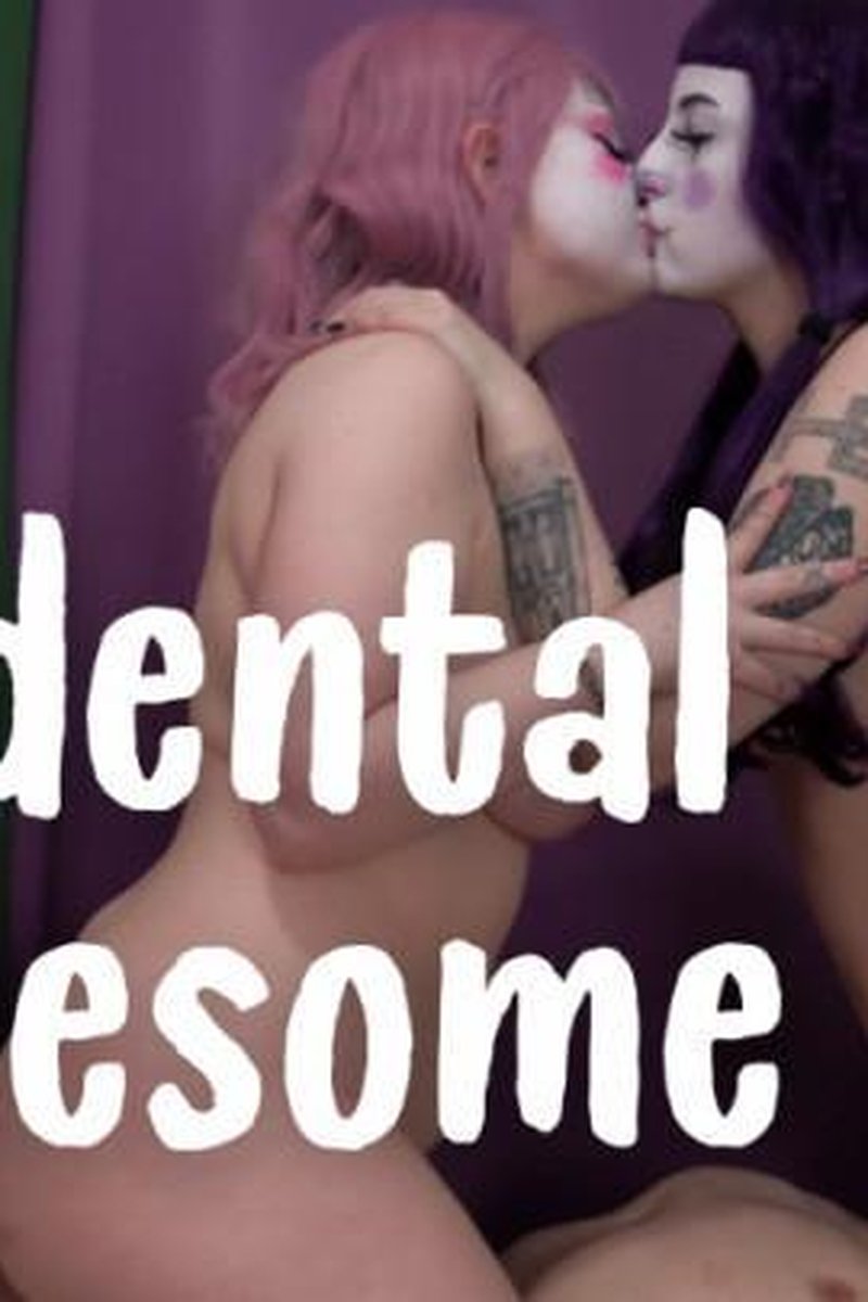 Accidental Threesome - Screenshot 1 of 4 - Amateur
