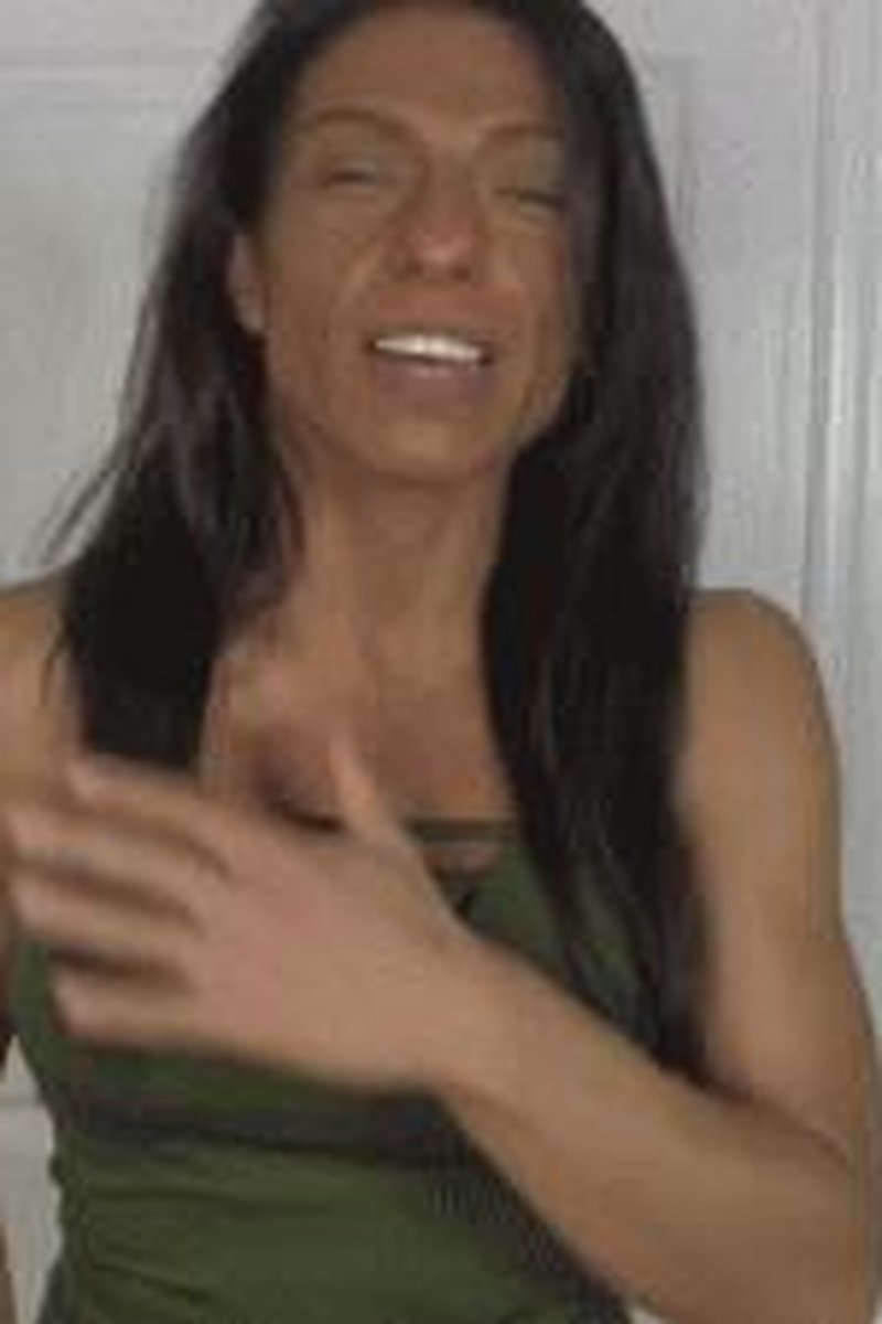 Buff Babe Knocks You Out - Screenshot 1 of 4 - Action & Fighting