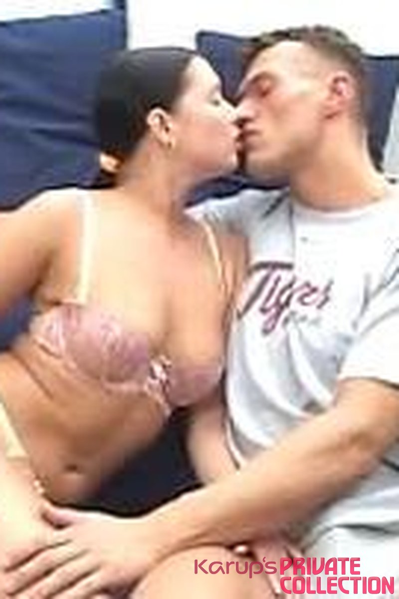 Denisa - Screenshot 1 of 4 - Denisa 285