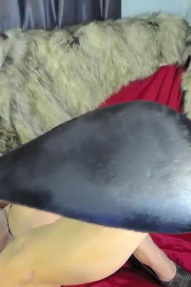 Pump Worship - Screenshot 1 of 4 - MILF (30+)