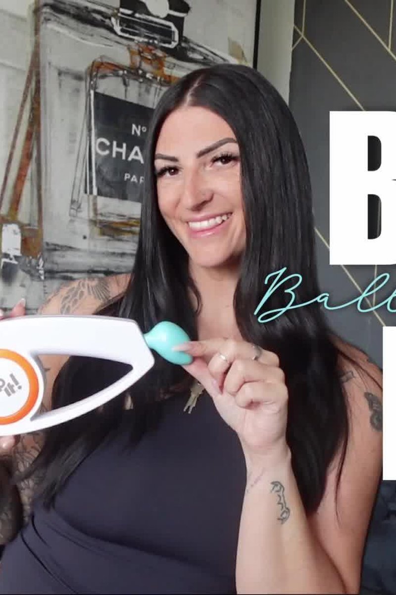 Bop It: Ballbusting - Screenshot 1 of 4 - Ass Worship