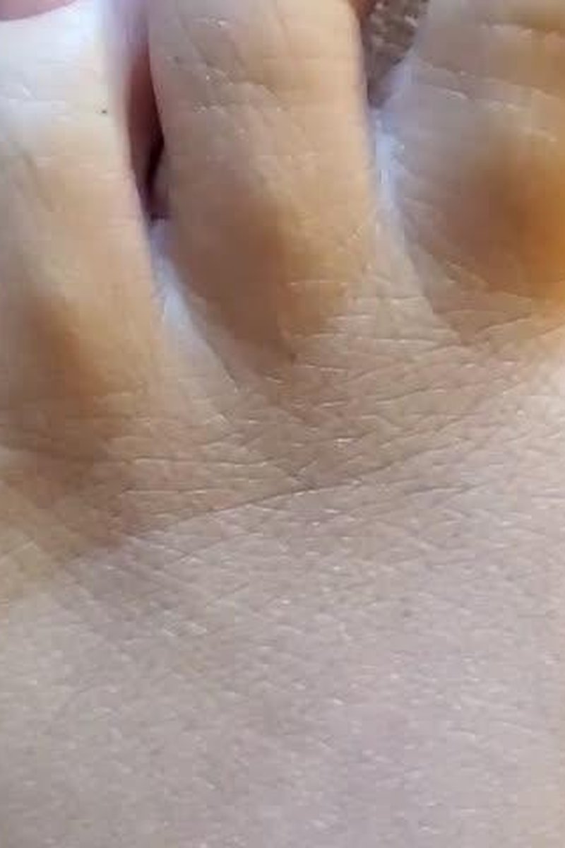 High Heel Mule Dangle - Screenshot 1 of 4 - Foot Fetish