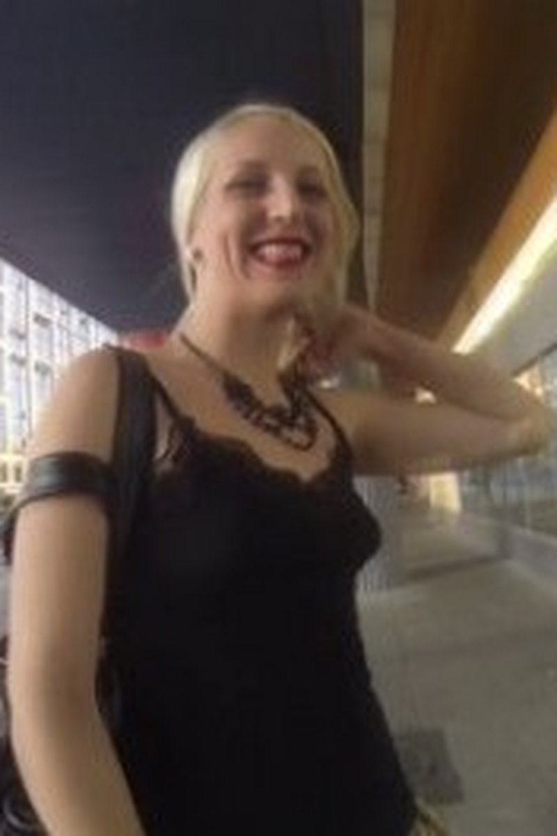 Madrid, La Ciudad Del Vicio Con Liz ! - Screenshot 1 of 4 - Amateur