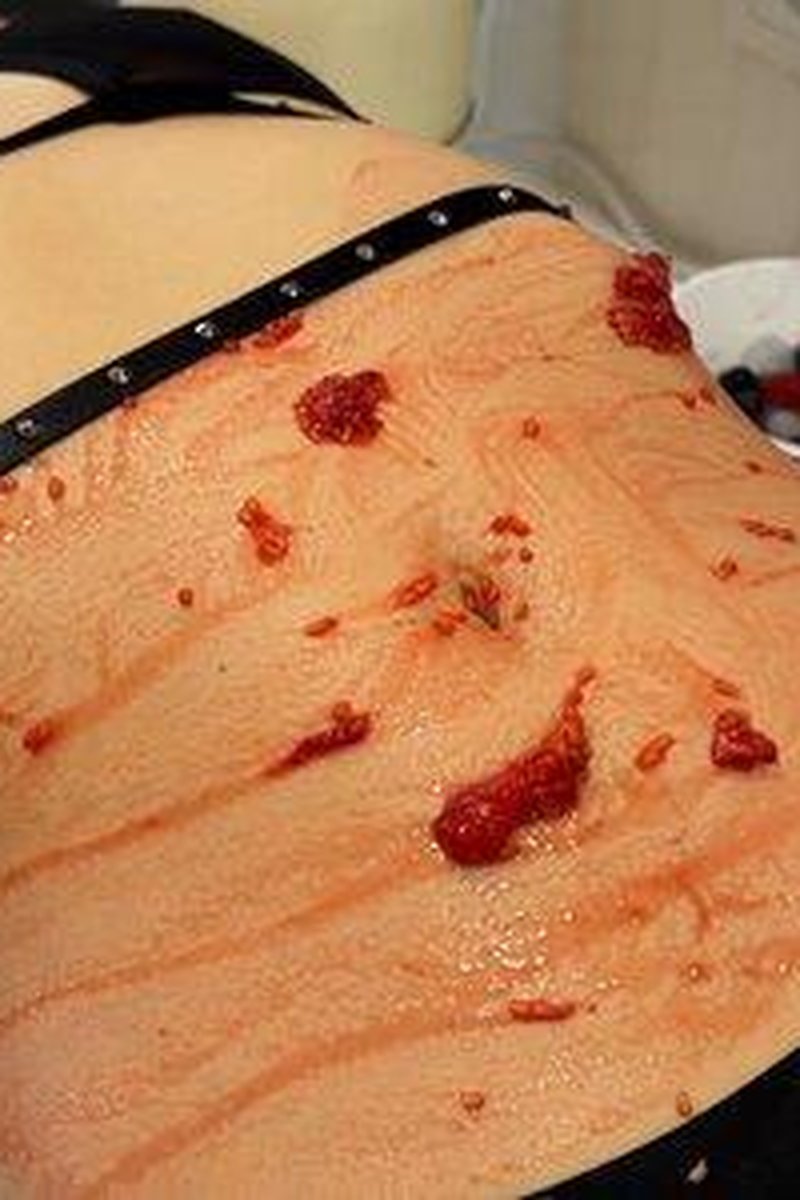 Raspberry Bellies - Screenshot 1 of 4 - Adult