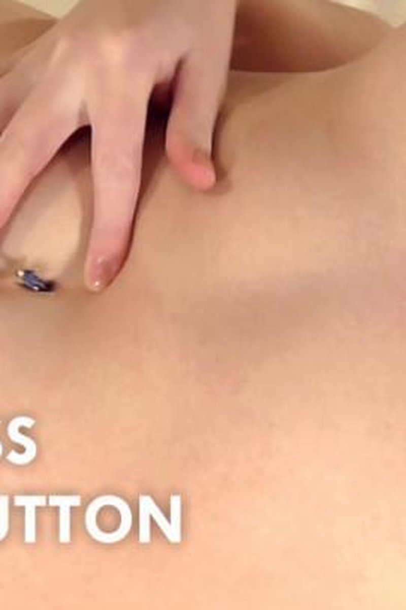 Giantess Belly Button - Screenshot 1 of 4 - Belly Fetish