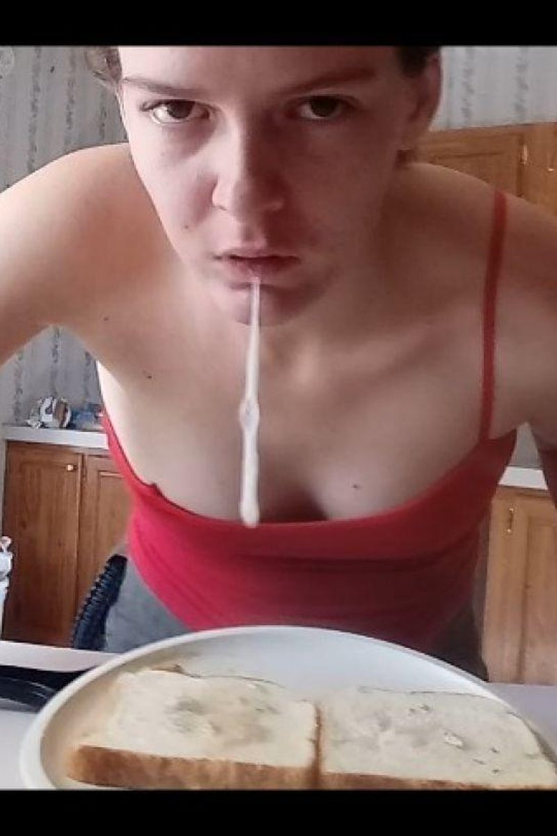 Spit Sandwich - Screenshot 1 of 4 - Fetish