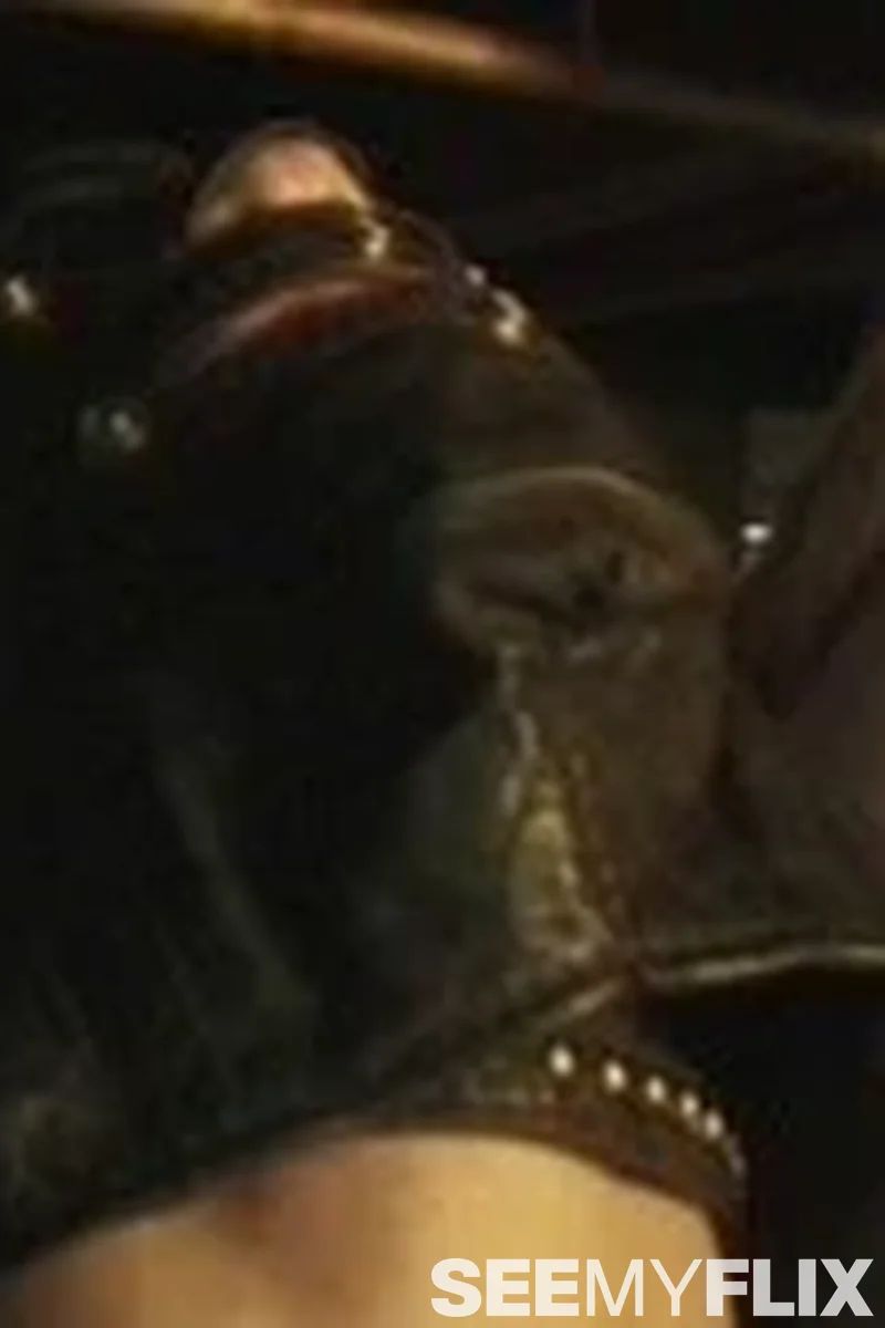 Double D's - Screenshot 1 of 4 - Natural Tits