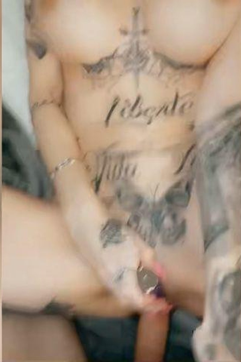 Inked & Beautiful - Screenshot 1 of 4 - Big Dick