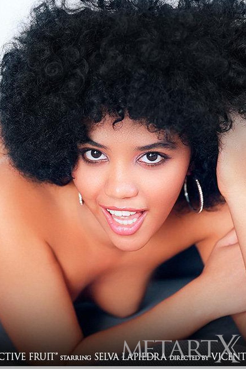 Seductive Fruit - Screenshot 1 of 4 - Ass Fetish