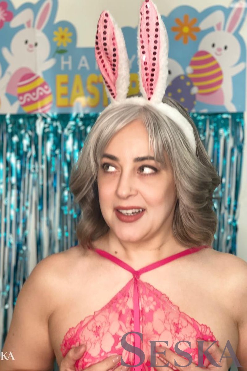 Happy Easter - Screenshot 1 of 4 - Costume