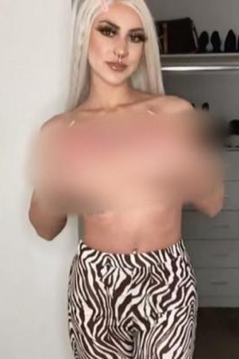 Clothing Try On Haul - Screenshot 1 of 4 - Striptease
