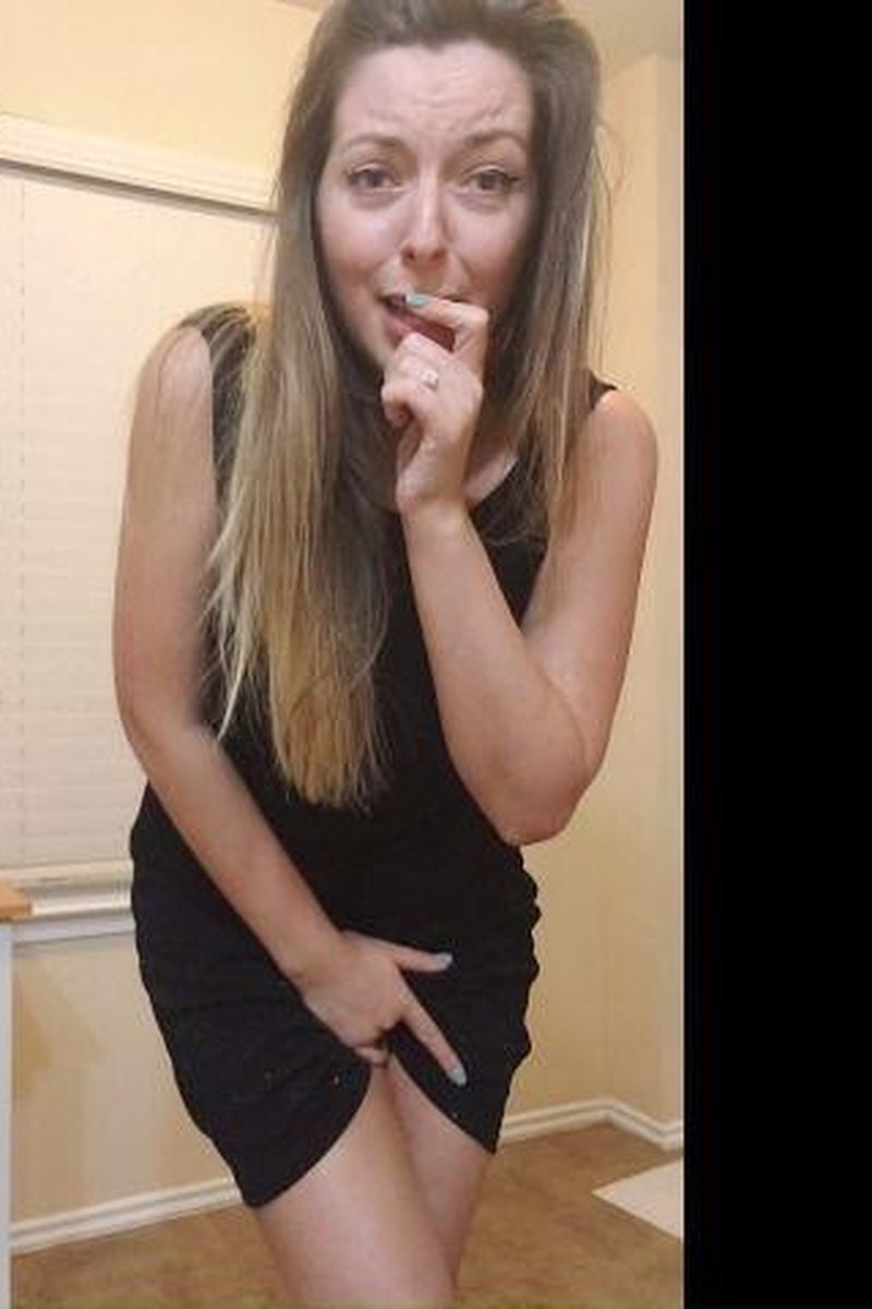 Desperation Pee - Screenshot 1 of 4 - Fetish