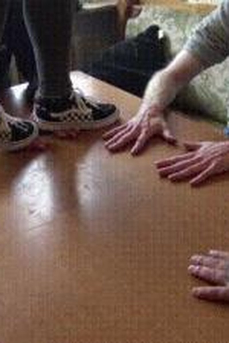 Gnadenloses Handtrampling - Screenshot 1 of 4 - Shoes