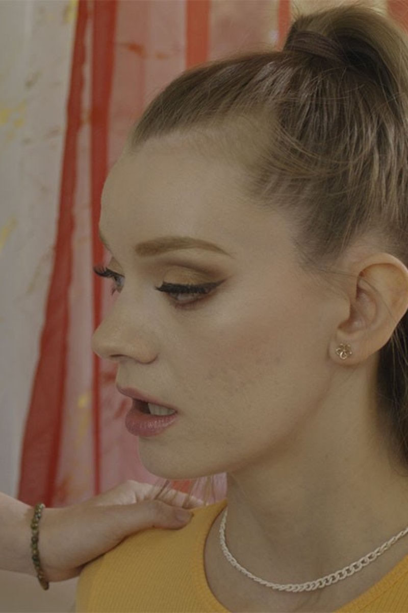 Laurel Before - Screenshot 1 of 4 - Codi Vore