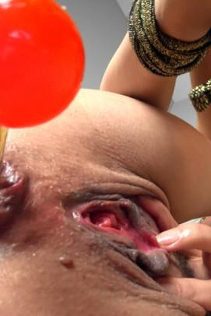 4k Real Juicy Closeups ATM Anal Balls - Screenshot 1 of 4 - Amateur