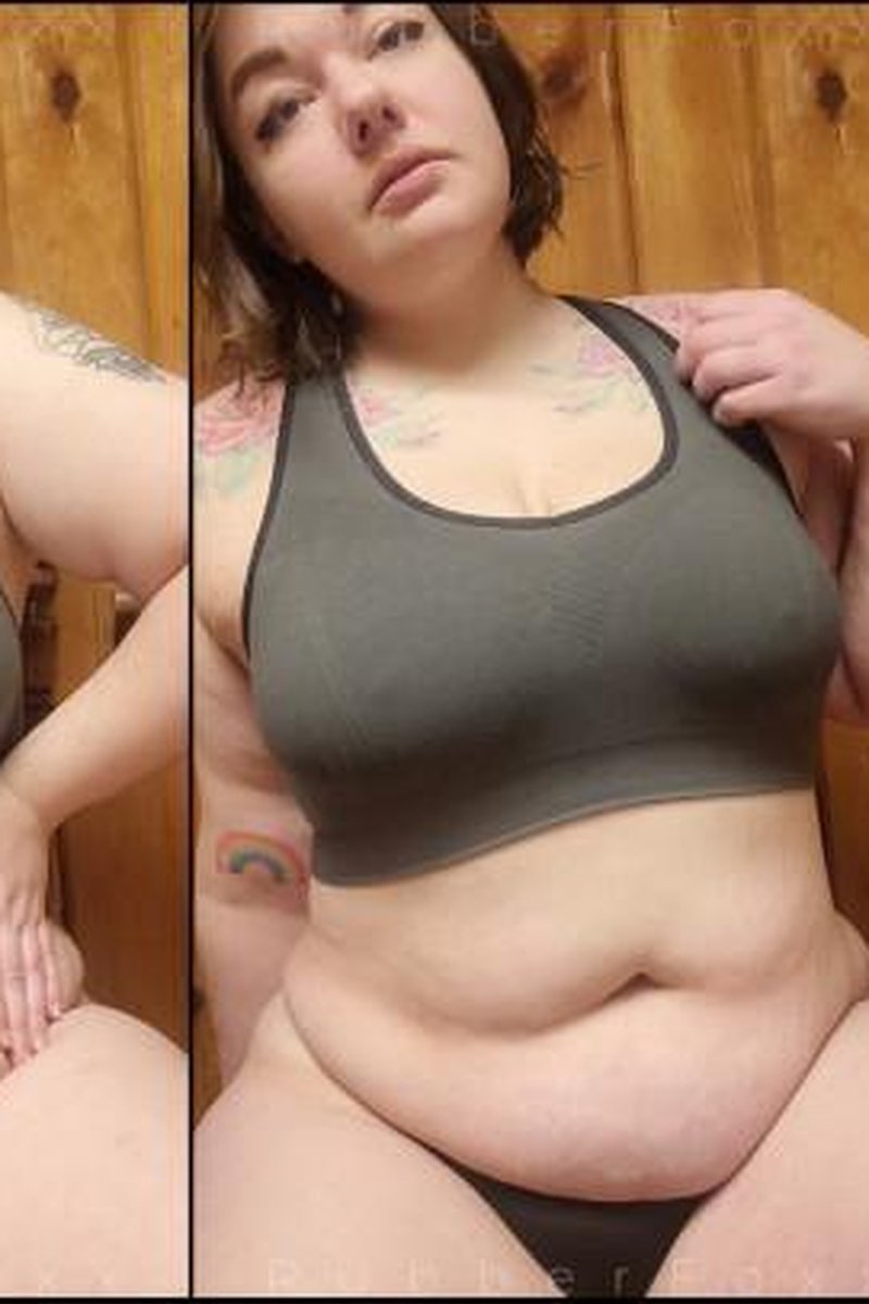 Belly Button Tease - Screenshot 1 of 4 - BBW