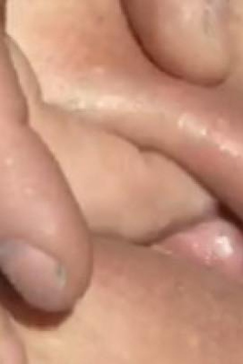 Road Play - Screenshot 1 of 4 - Fingering