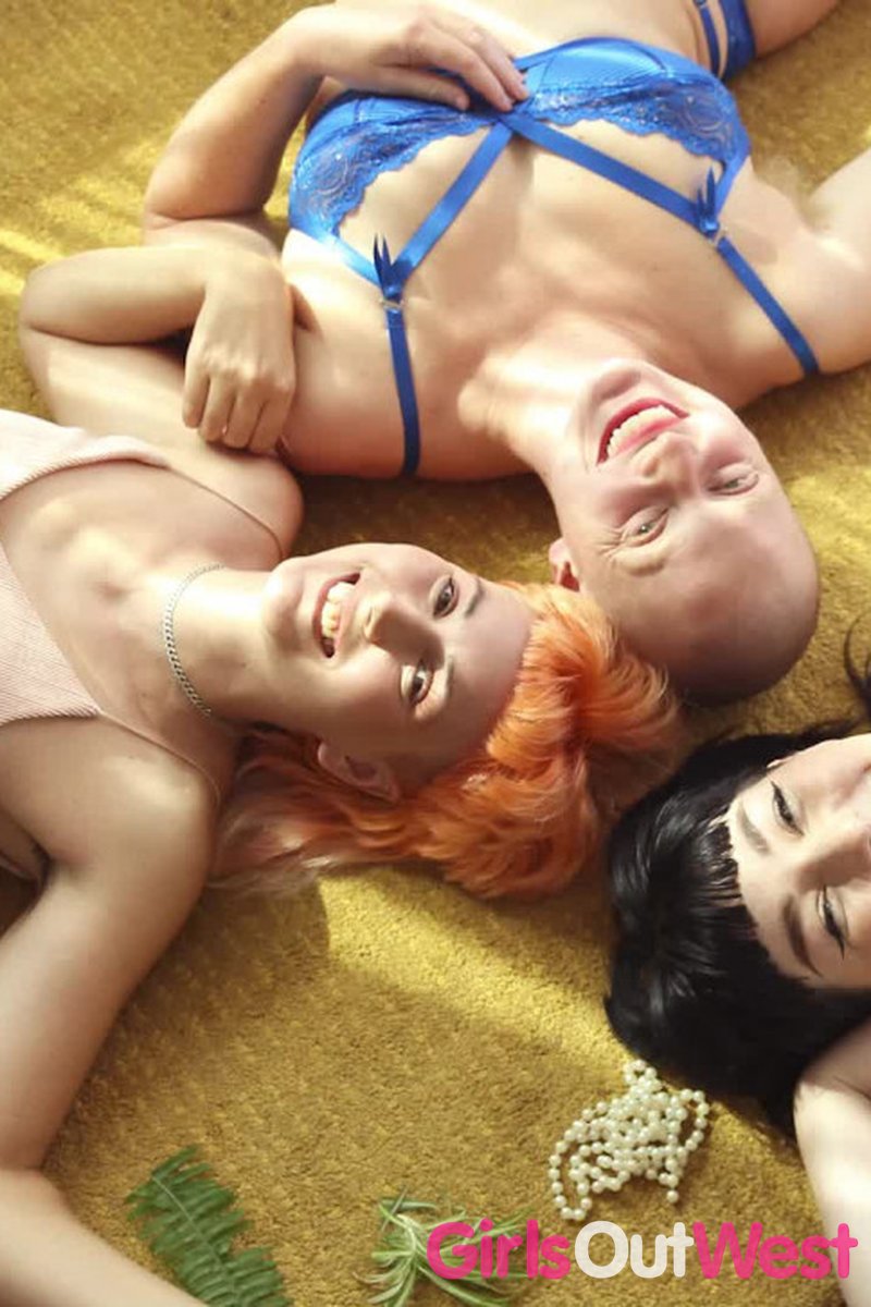 Fox & Ray - Interview - Screenshot 1 of 4 - Hairy Pussy