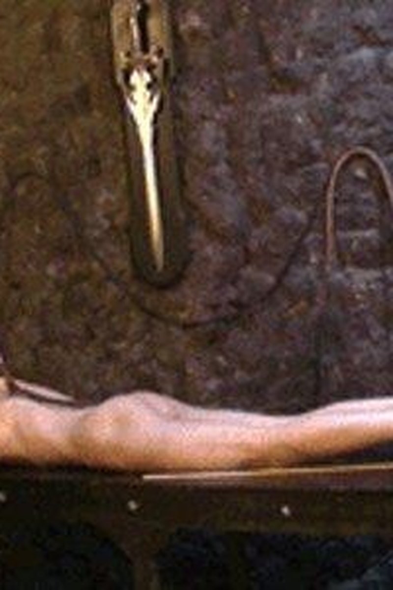 Ps 8 - Cruel Whipping Hq Mov - Screenshot 1 of 4 - BDSM