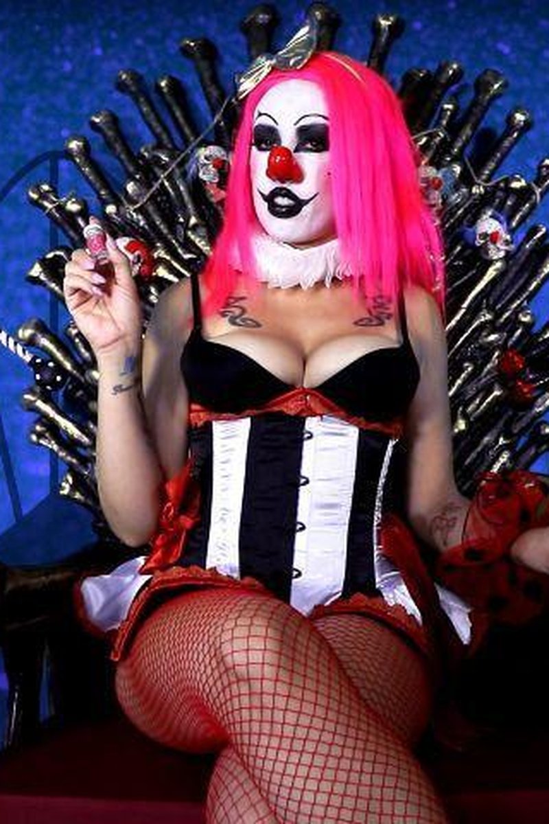 Circus Serum ******** - Screenshot 1 of 4 - Cosplay